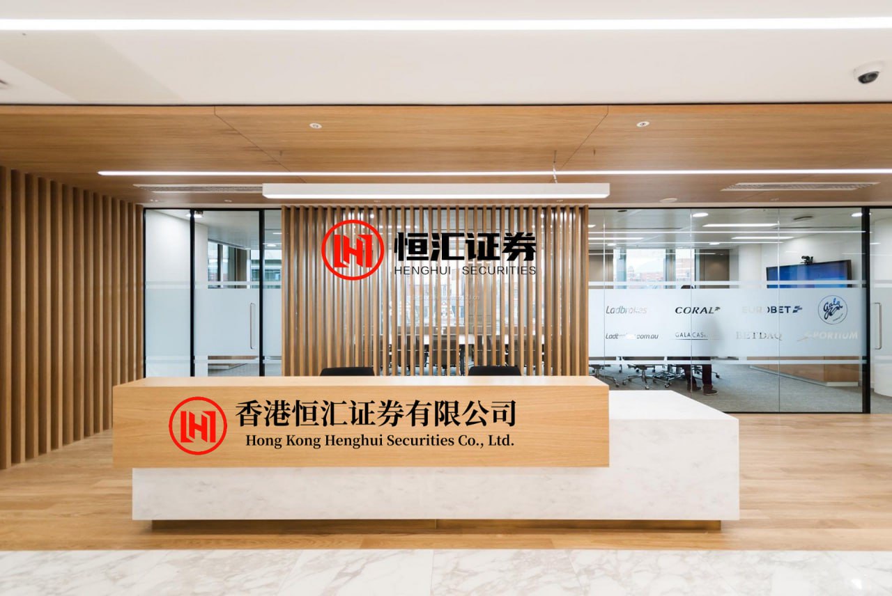 策略盈 极端暴雨袭击中，一座村庄从未被遗忘